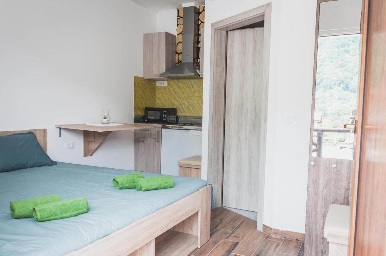Apartmaji Hrast - Podbela Buitenkant foto